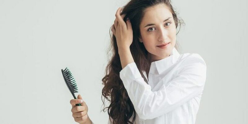 jak zapobiec starzeniu się włosów